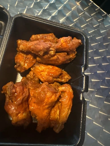 Las wings quesadillas & more photo 1