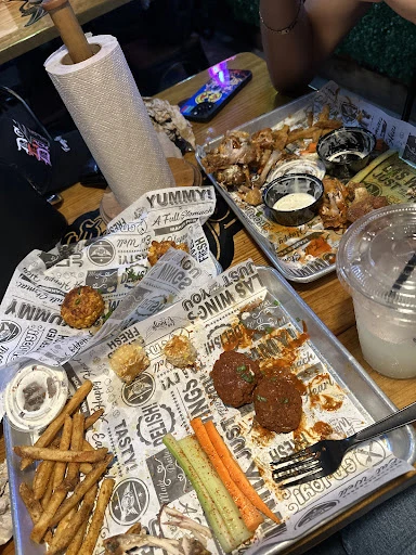 Las wings quesadillas & more photo 9